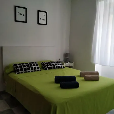 Apartment Altillo 25 Garaje Y Wifi Gratis
